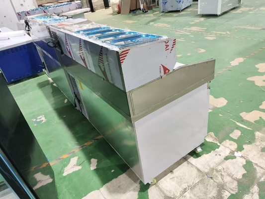 1.8M Salad Worktable 3 Doors Undercounter Refrigerated Pizza Prep Table with Top Display