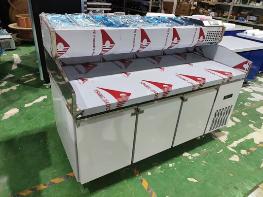 1.8M Salad Worktable 3 Doors Undercounter Refrigerated Pizza Prep Table with Top Display