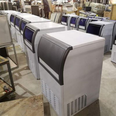 Fan Cooling 36kg/24hrs Square Ice Cube Machine For KTV